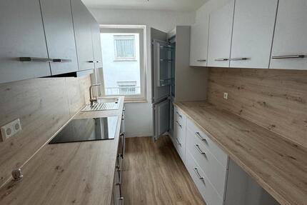 Wohnung Albstadt - 2 Zimmer, 66 m&sup2;, 900&euro; | Angebot:26636271