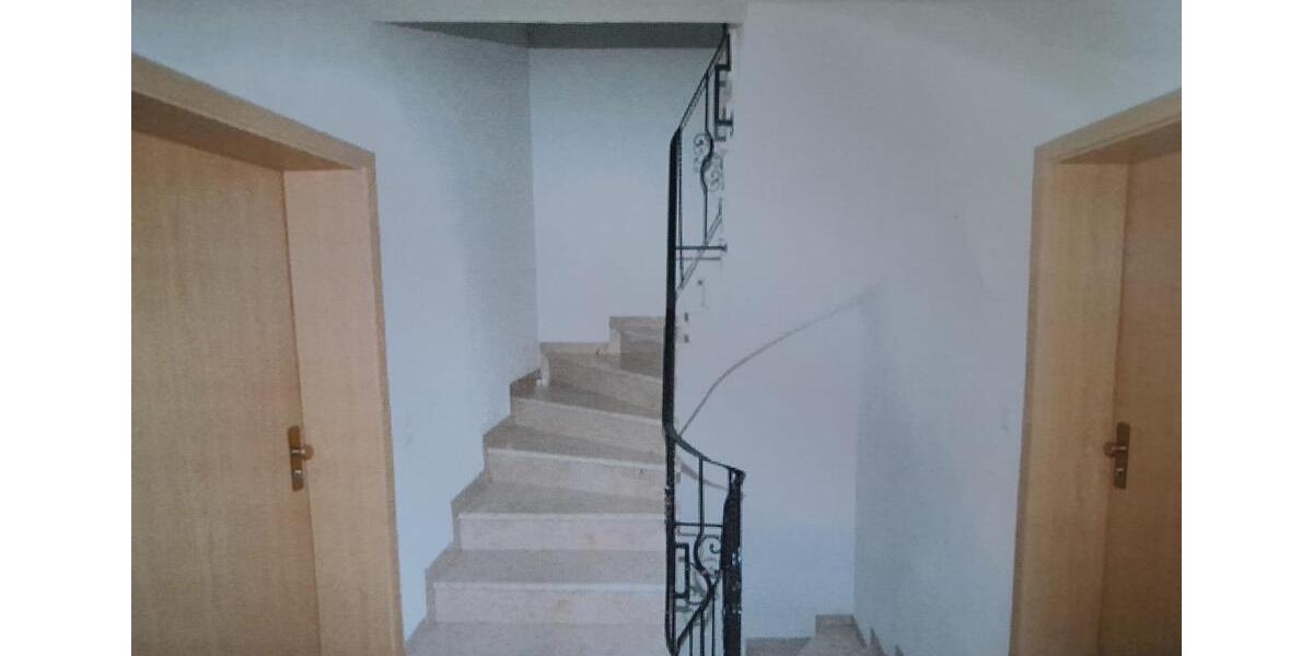 Dachgeschoßwohnung Berching - 3 Zimmer, 80 m&sup2;, 830&euro; | Angebot:25658222