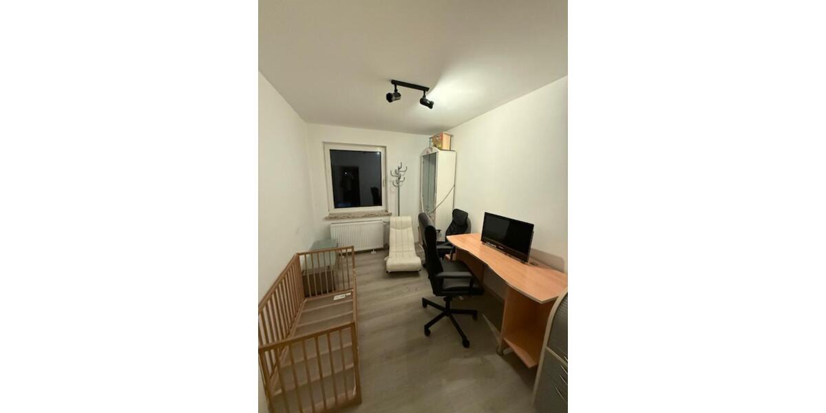 Etagenwohnung Lehrte - 3 Zimmer, 71 m&sup2;, 700&euro; | Angebot:25105475