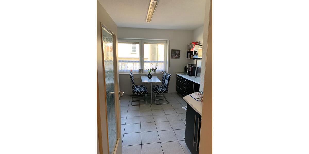 Etagenwohnung Gotha - 4 Zimmer, 97 m&sup2;, 735&euro; | Angebot:26335849