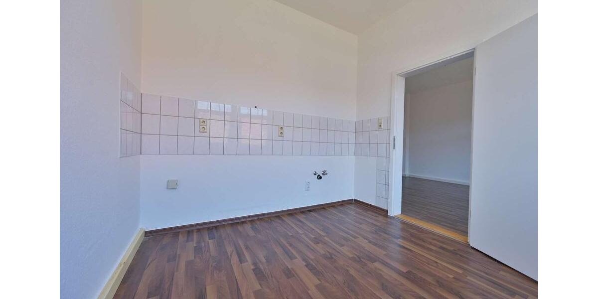 Etagenwohnung Hohenstein-Ernstthal Ernstthal - 3 Zimmer, 63 m&sup2;, 345&euro; | Angebot:26001486