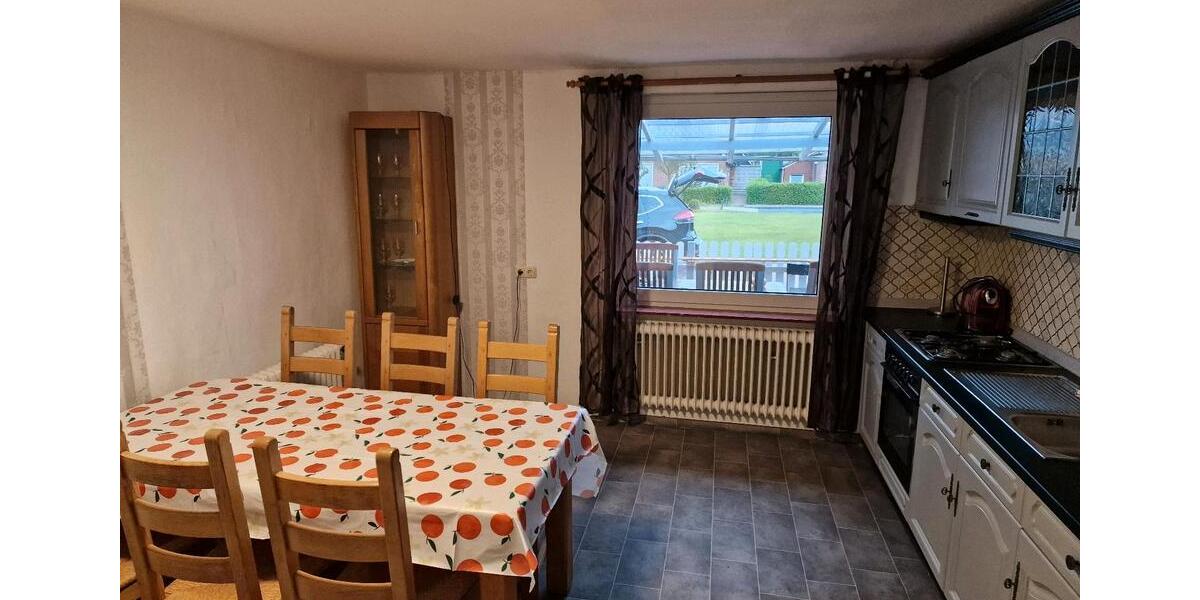 Erdgeschoßwohnung Bunde - 4 Zimmer, 100 m&sup2;, 14&euro; | Angebot:24523862