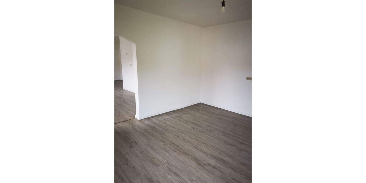 Etagenwohnung Beckingen - 2 Zimmer, 91 m&sup2;, 680&euro; | Angebot:26201799