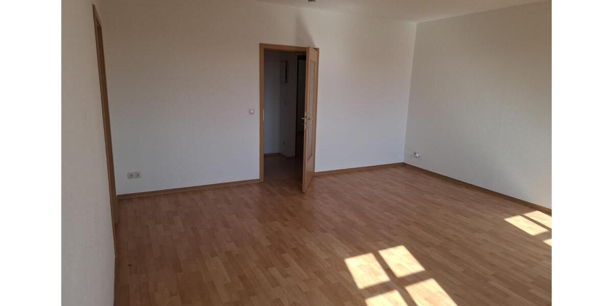 Etagenwohnung Bad Lauchstädt - 2.5 Zimmer, 64 m&sup2;, 416&euro; | Angebot:25874922