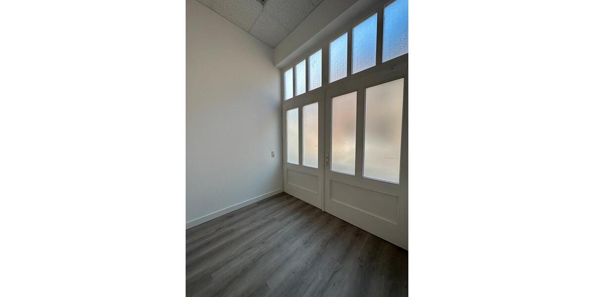 Erdgeschoßwohnung Waltershausen - 1.5 Zimmer, 61 m&sup2;, 450&euro; | Angebot:23699162