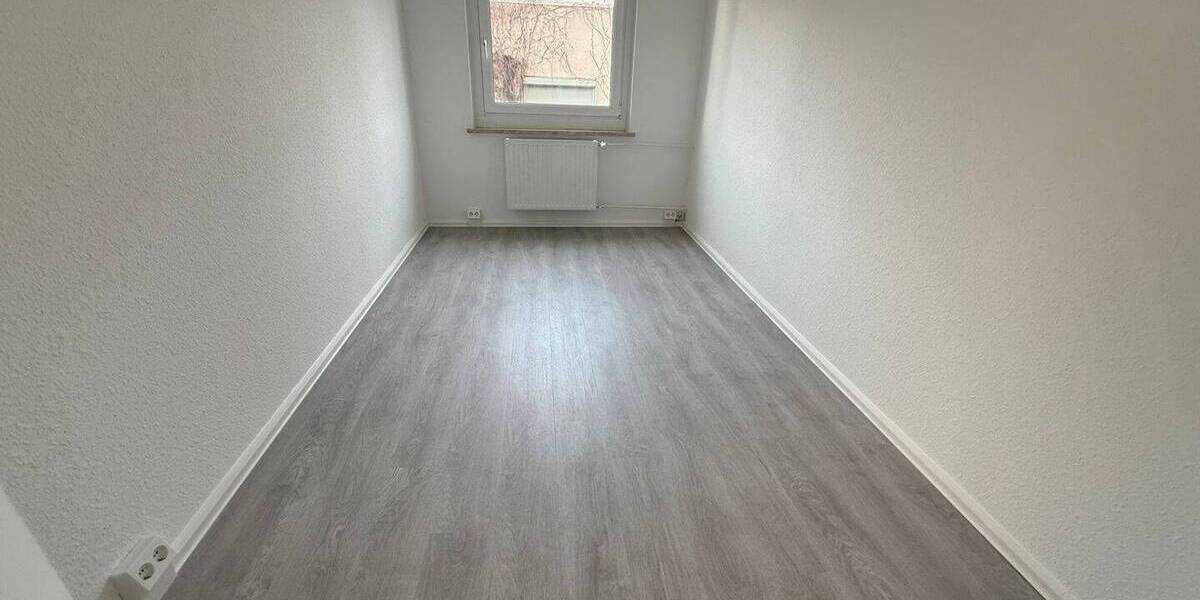 Etagenwohnung Chemnitz Kappel - 4 Zimmer, 90 m&sup2;, 450&euro; | Angebot:26751468