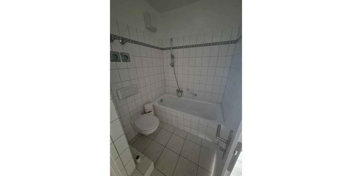 Erdgeschoßwohnung Glauchau - 3 Zimmer, 56 m&sup2;, 337&euro; | Angebot:24487628