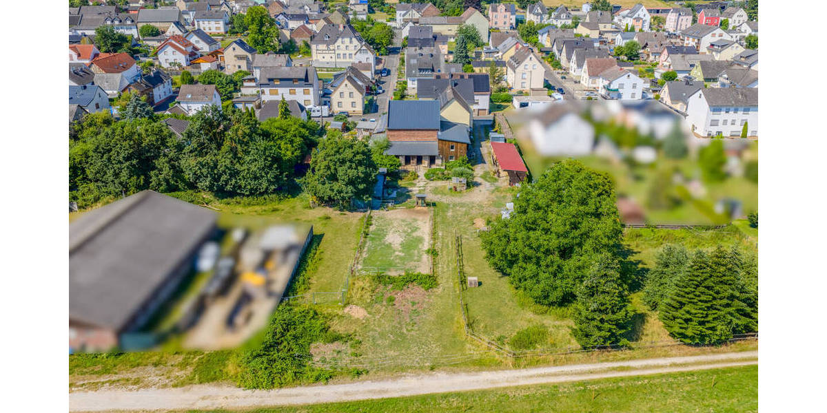 Einfamilienhaus Niederneisen - 9 Zimmer, 255 m&sup2;, 2.250&euro; | Angebot:26712884