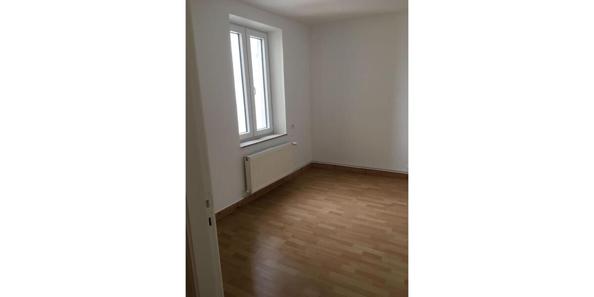 Etagenwohnung Bredstedt - 3 Zimmer, 85 m&sup2;, 670&euro; | Angebot:26617494