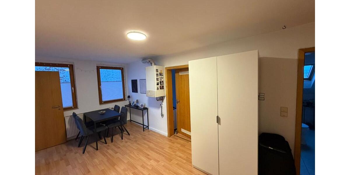 Dachgeschoßwohnung Hildesheim - 2 Zimmer, 60 m&sup2;, 390&euro; | Angebot:25157587