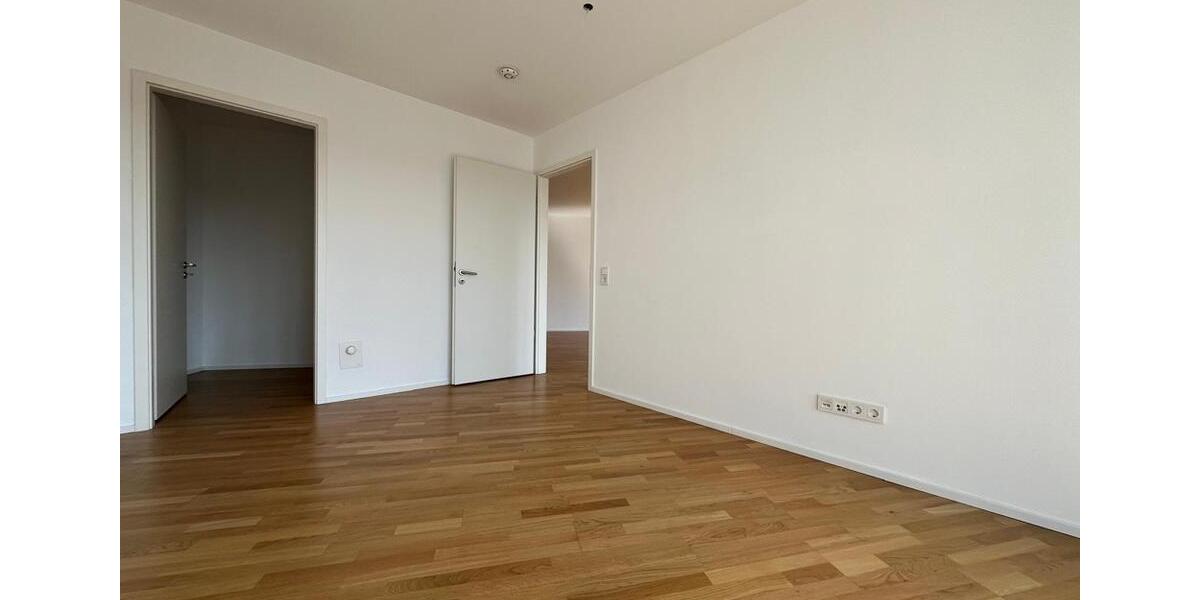 Etagenwohnung Stuttgart - 2 Zimmer, 96 m&sup2;, 1.631&euro; | Angebot:26068597