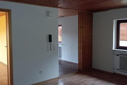 Wohnung Sinsheim - 3 Zimmer, 100 m&sup2;, 680&euro; | Angebot:25105272