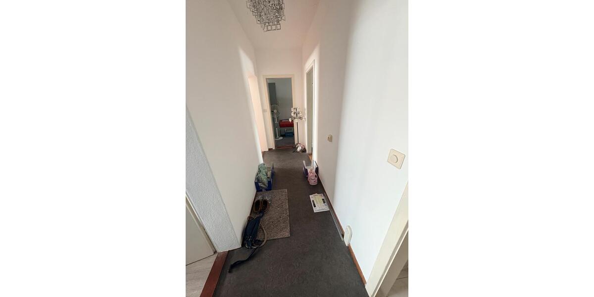 Dachgeschoßwohnung Weida - 2.5 Zimmer, 60 m&sup2;, 300&euro; | Angebot:25047677