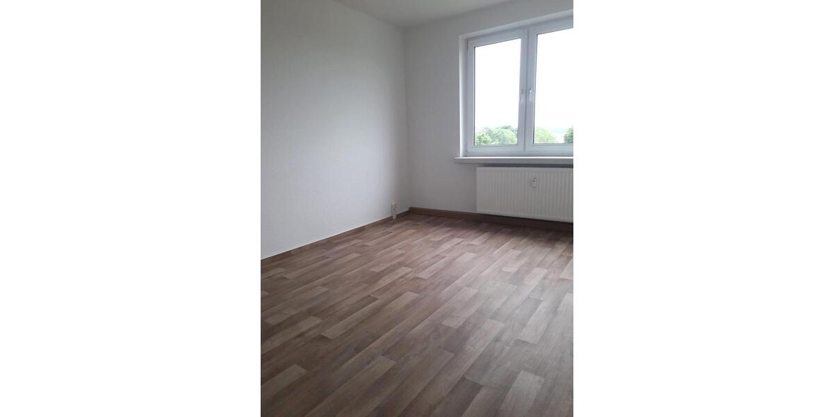 Etagenwohnung Löcknitz - 3 Zimmer, 66 m&sup2;, 326&euro; | Angebot:12327147