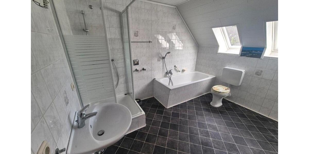 Etagenwohnung Kirchhain - 3 Zimmer, 90 m&sup2;, 900&euro; | Angebot:26293236