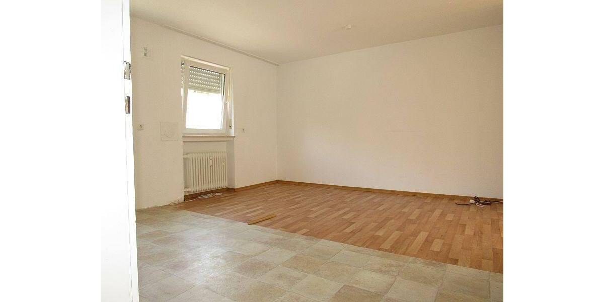 Etagenwohnung Schweinfurt Musikerviertel und amerik. Siedlung - 4 Zimmer, 85 m&sup2;, 680&euro; | Angebot:26929941
