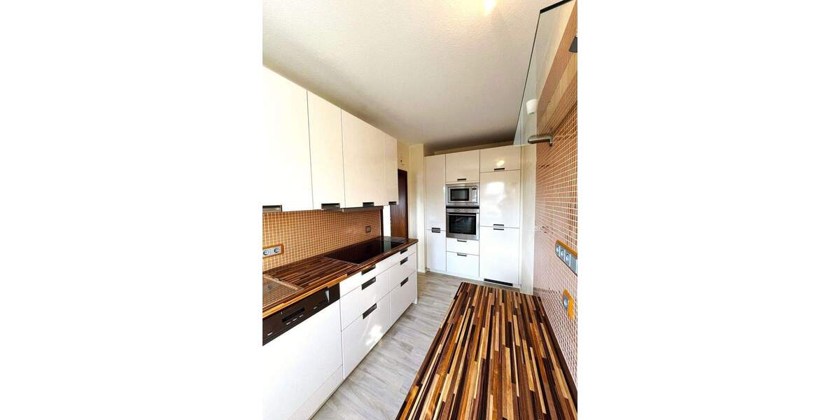 Großzügige 4-Zimmerwohnung mit Einbauküche in Löhne-Obernbeck 4 zimmer