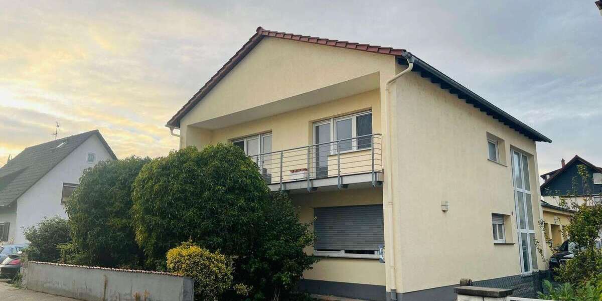 Einfamilienhaus Nauheim - 6 Zimmer, 215 m&sup2;, 2.250&euro; | Angebot:24758837