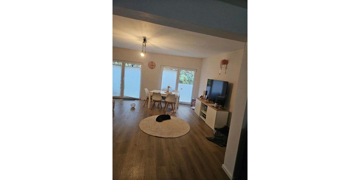 Erdgeschoßwohnung Nettersheim - 5 Zimmer, 140 m&sup2;, 1.300&euro; | Angebot:25149982