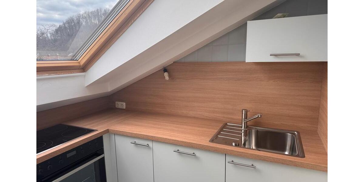 Dachgeschoßwohnung Amerang - 3 Zimmer, 70 m&sup2;, 1.000&euro; | Angebot:25270365