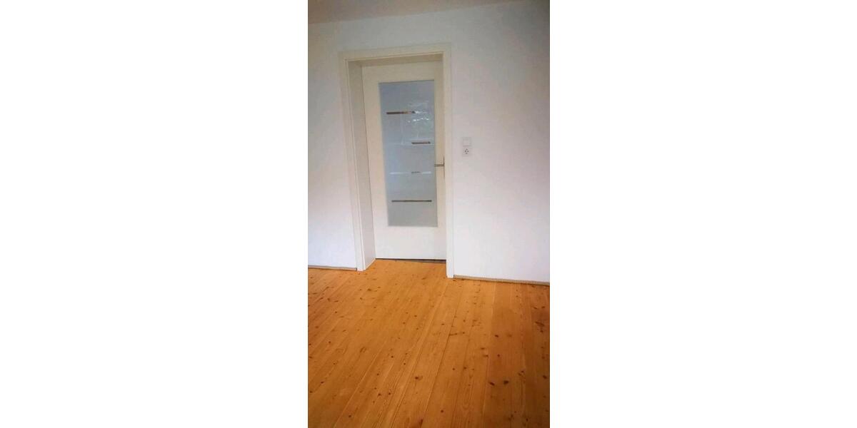 Etagenwohnung Bernstadt auf dem Eigen - 3 Zimmer, 72 m&sup2;, 485&euro; | Angebot:26074408