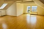 Dachgeschoßwohnung Kulmbach Blaich - 4 Zimmer, 165 m&sup2;, 1.300&euro; | Angebot:26413696