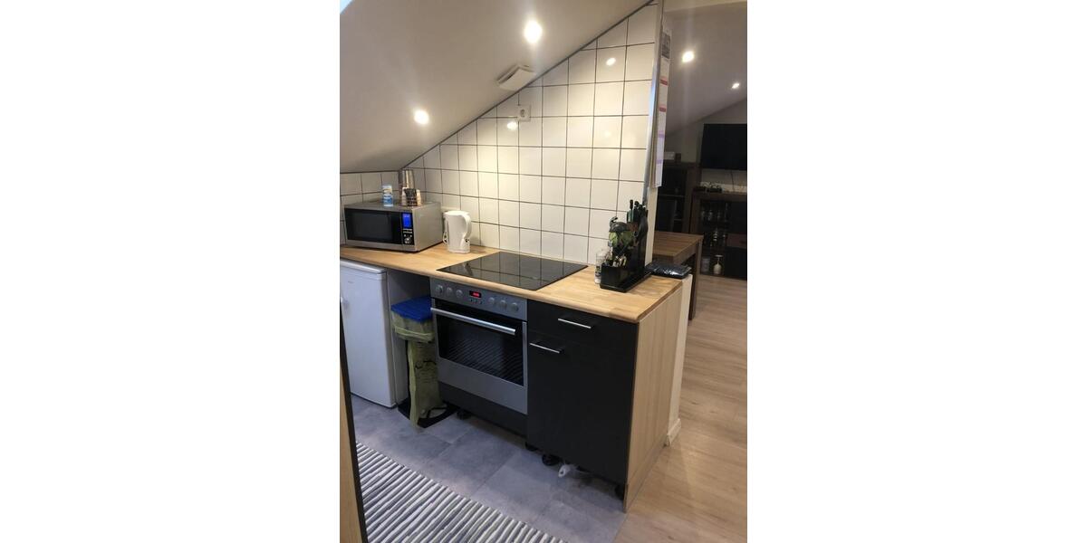 Gemütliche 2 -Zimmer-Dachgeschosswohnung in Freiburg-Oberwiehre 2 zimmer