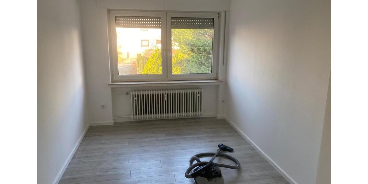 Etagenwohnung Horn-Bad Meinberg Bad Meinberg - 5 Zimmer, 119 m&sup2;, 1.150&euro; | Angebot:25887577