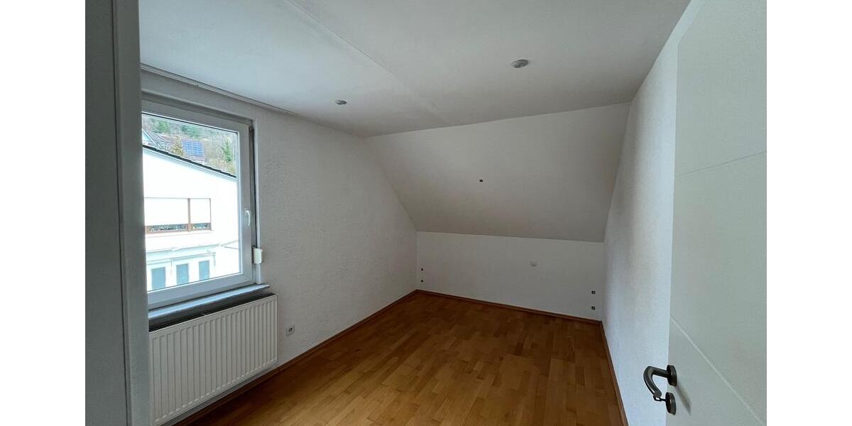Etagenwohnung Hardt - 3 Zimmer, 78 m&sup2;, 800&euro; | Angebot:26048778