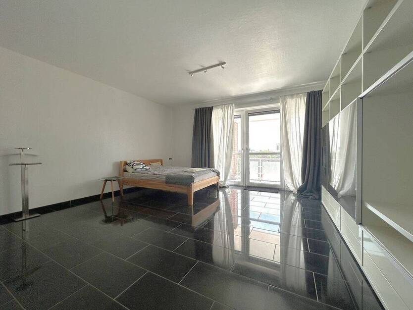 Hochwertig und Möbiliert - Moderne 1 Zimmerwohnung mit Balkon