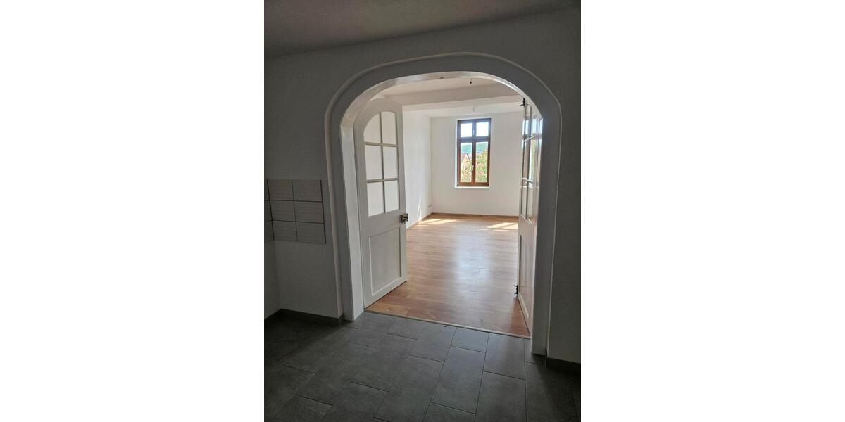 Etagenwohnung Bad Frankenhausen/Kyffhäuser Kyffhäuser - 3 Zimmer, 84 m&sup2;, 680&euro; | Angebot:25053844