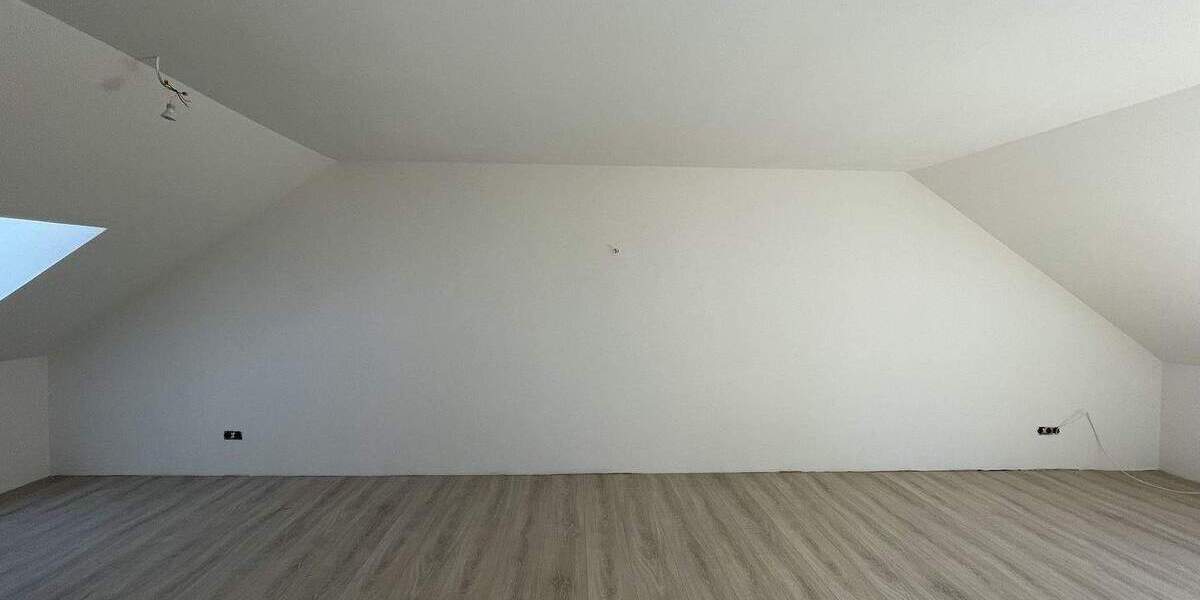 Etagenwohnung Giebelstadt - 3 Zimmer, 82 m&sup2;, 695&euro; | Angebot:26657142
