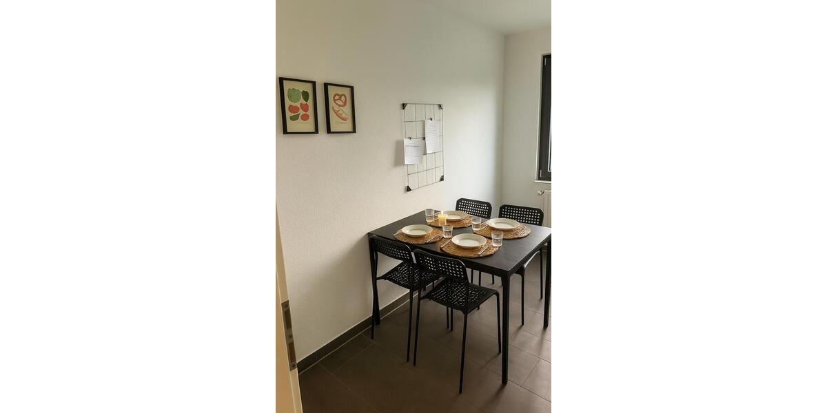 Wohnen auf Zeit Mönchengladbach Nord - 4 Zimmer, 91 m&sup2;, 490&euro; | Angebot:24571566