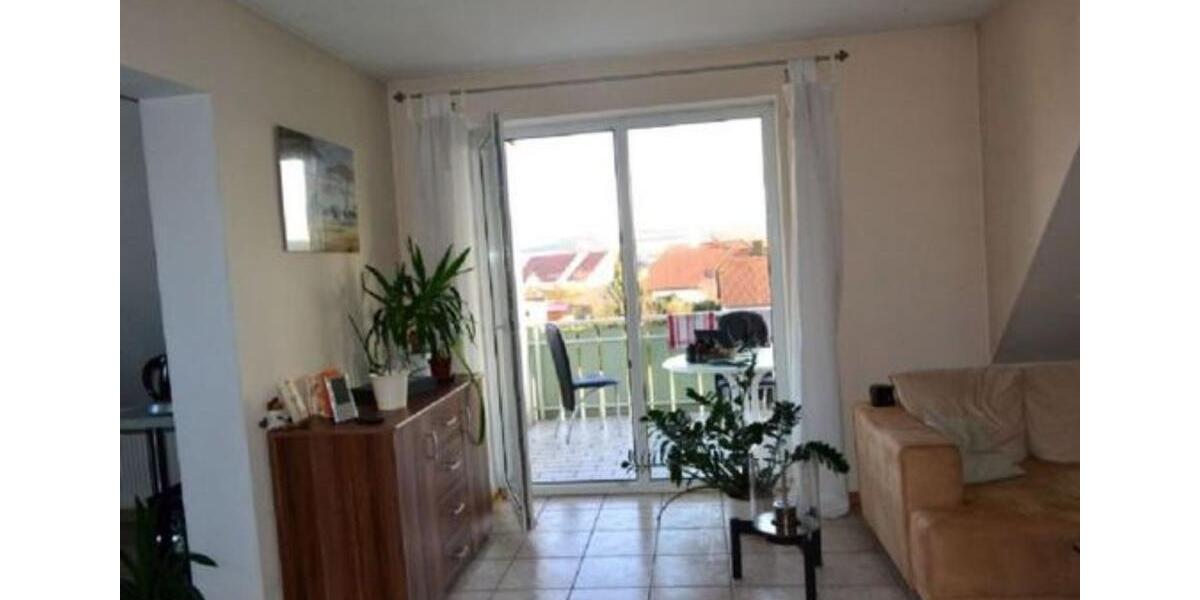 Dachgeschoßwohnung Gerhardshofen - 3 Zimmer, 76 m&sup2;, 620&euro; | Angebot:24842161