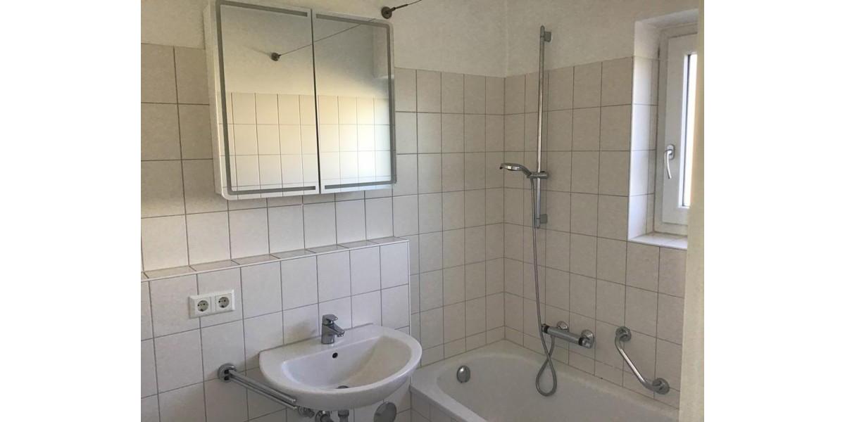 Erdgeschoßwohnung Eggenstein-Leopoldshafen Leopoldshafen - 3 Zimmer, 80 m&sup2;, 704&euro; | Angebot:26233421