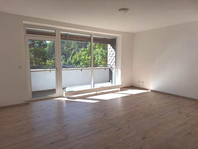 Moderne 3-Zimmer-Wohnung mit zwei Balkonen in Erlangen zimmer