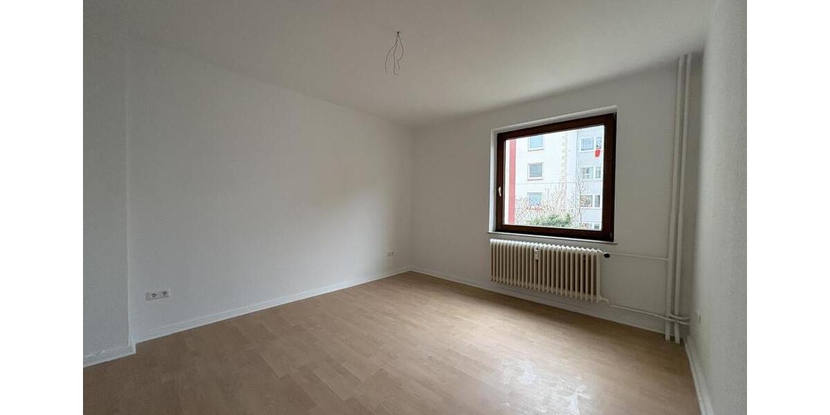 Etagenwohnung Bremerhaven - 3 Zimmer, 64 m&sup2;, 389&euro; | Angebot:26543591