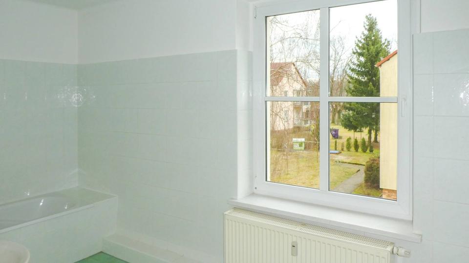 Etagenwohnung Jänschwalde Kolonie - 2 Zimmer, 67 m&sup2;, 338&euro; | Angebot:24748603