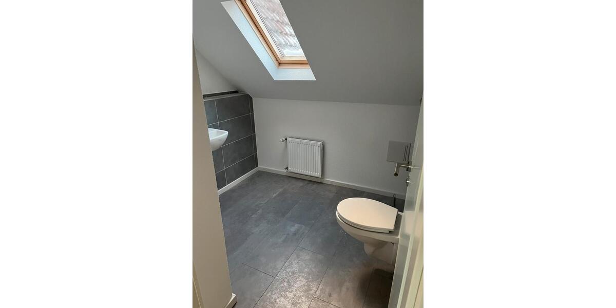Dachgeschoßwohnung Rottweil - 3.5 Zimmer, 120 m&sup2;, 1.090&euro; | Angebot:26416023