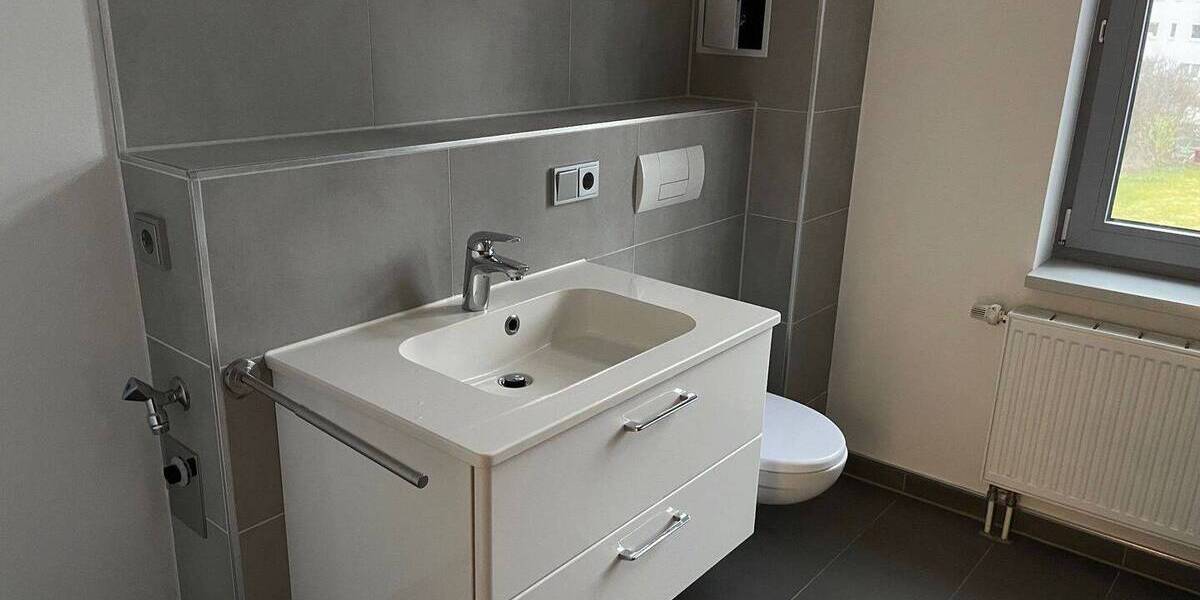 Etagenwohnung Rathenow Nordsiedlung - 3 Zimmer, 89 m&sup2;, 755&euro; | Angebot:26358321
