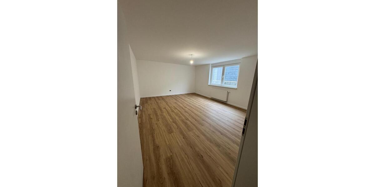 Etagenwohnung Hambrücken - 3 Zimmer, 104 m&sup2;, 1.200&euro; | Angebot:26022407