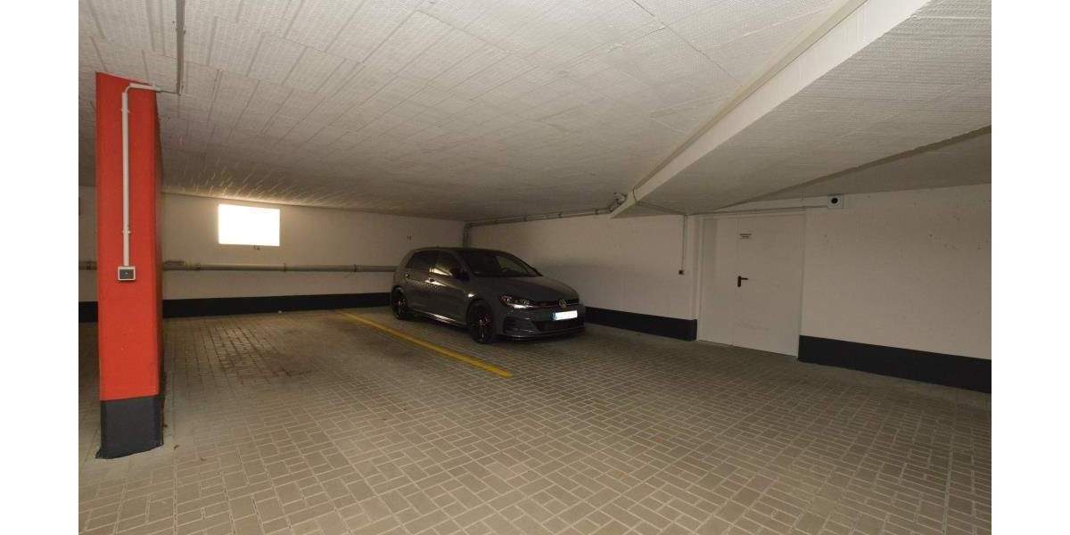 Neuwertige Wohnung im Stadtzentrum, auf Wunsch möbliert möglich! Neumarkt 4 zimmer