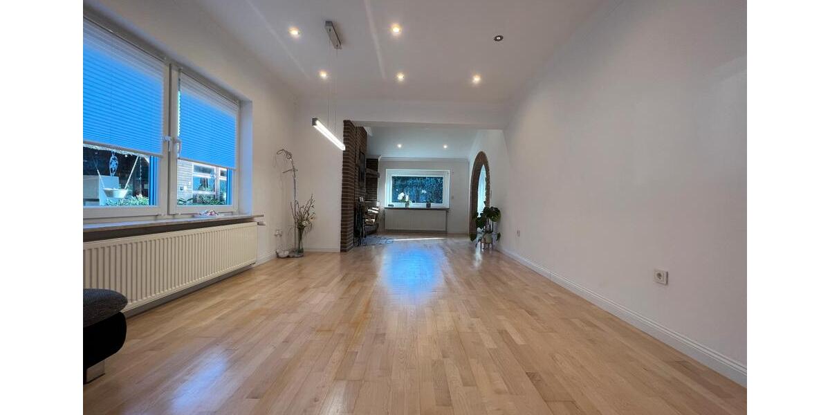 Einfamilienhaus Hagen im Bremischen - 7 Zimmer, 215 m&sup2;, 1.799&euro; | Angebot:25236573