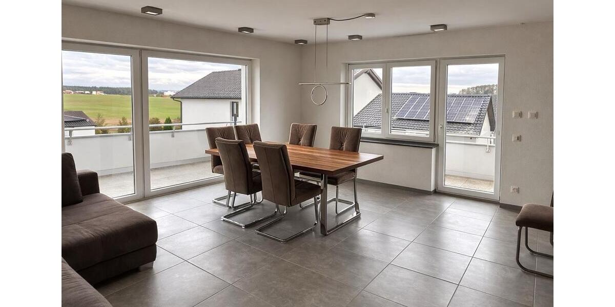 Etagenwohnung Ochsenhausen - 2 Zimmer, 105 m&sup2;, 1.100&euro; | Angebot:25965653