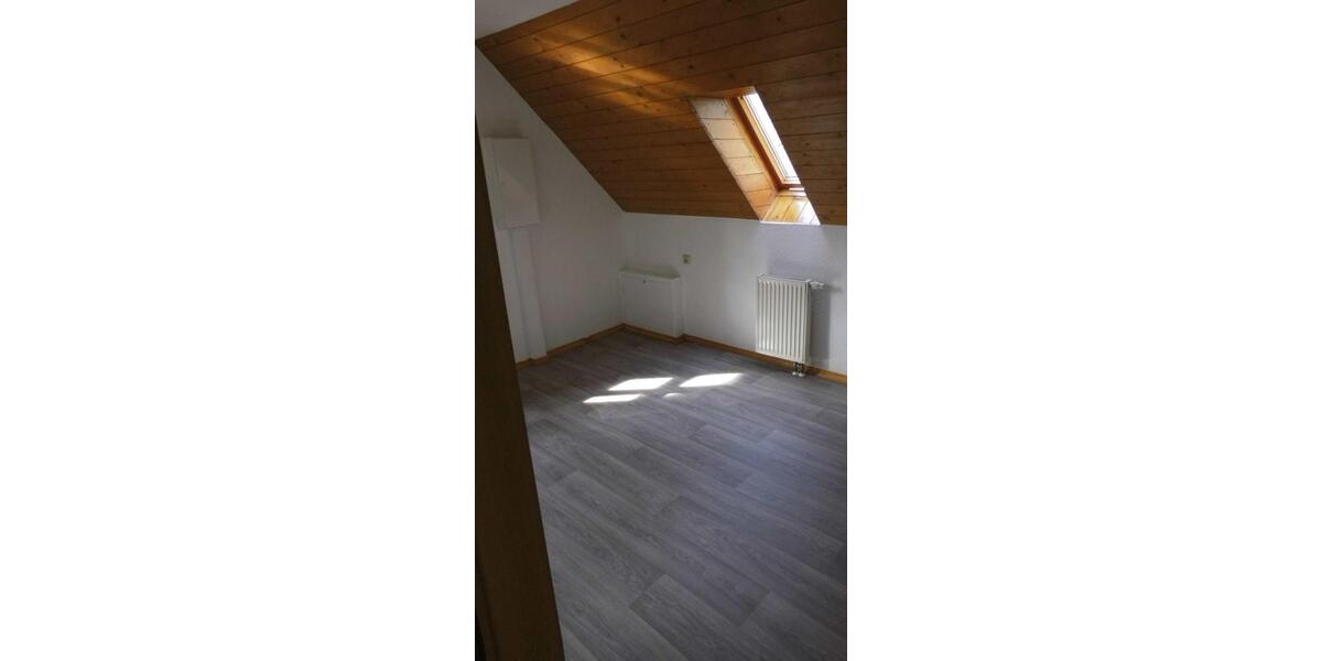 Dachgeschoßwohnung Stadtallendorf - 1.5 Zimmer, 50 m&sup2;, 400&euro; | Angebot:26521796