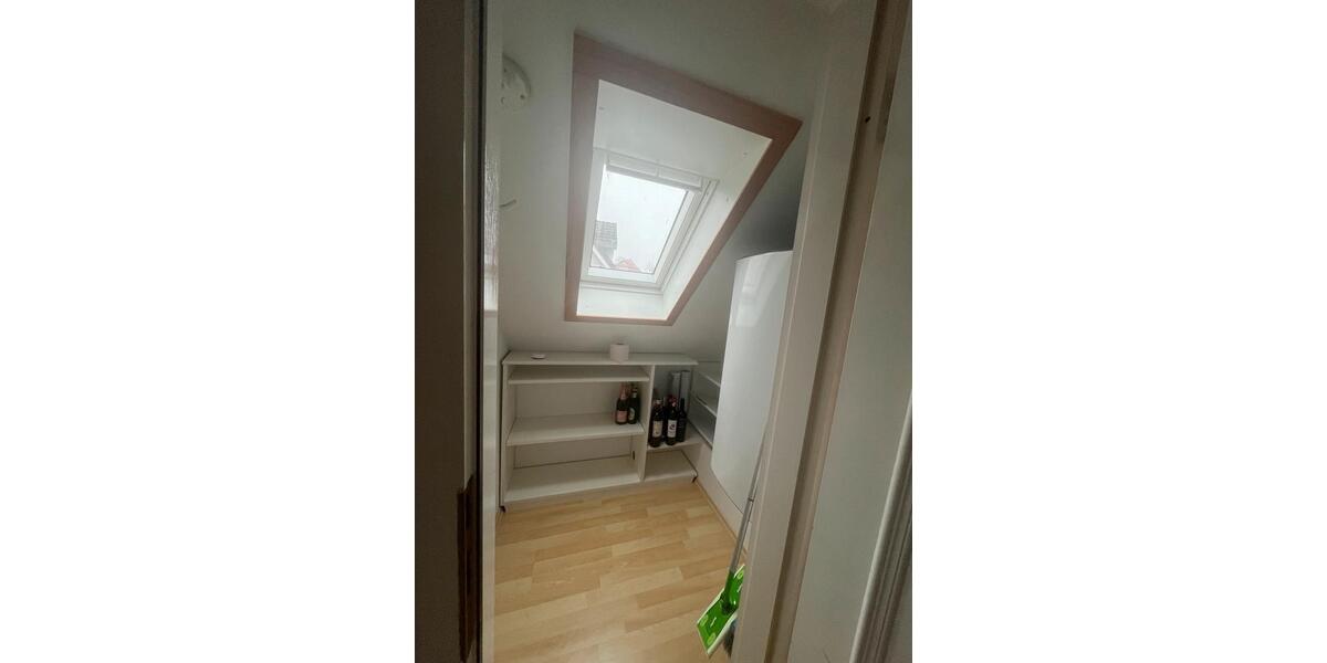 Dachgeschoßwohnung Kiel Blücherplatz - 1 Zimmer, 40 m&sup2;, 650&euro; | Angebot:25811752