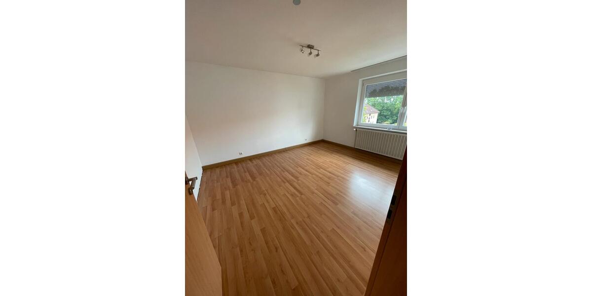 Etagenwohnung Rothenburg ob der Tauber - 4 Zimmer, 97 m&sup2;, 1.050&euro; | Angebot:26610677