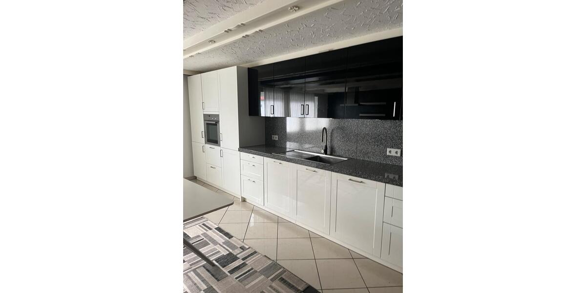 Maisonettenwohnung Waldkraiburg - 5 Zimmer, 160 m&sup2;, 1.700&euro; | Angebot:26376573