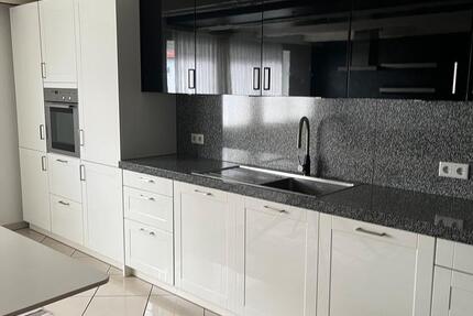 Wohnung Waldkraiburg - 5 Zimmer, 160 m&sup2;, 1.700&euro; | Angebot:26376573