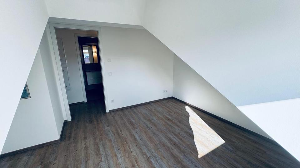 Dachgeschoßwohnung Adlkofen - 3 Zimmer, 84 m&sup2;, 1.029&euro; | Angebot:24848443